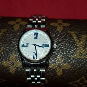 Sempre Laser Cut Hypotrochoids Geometric Design & Rose Face Watch‎ Womens Silver
